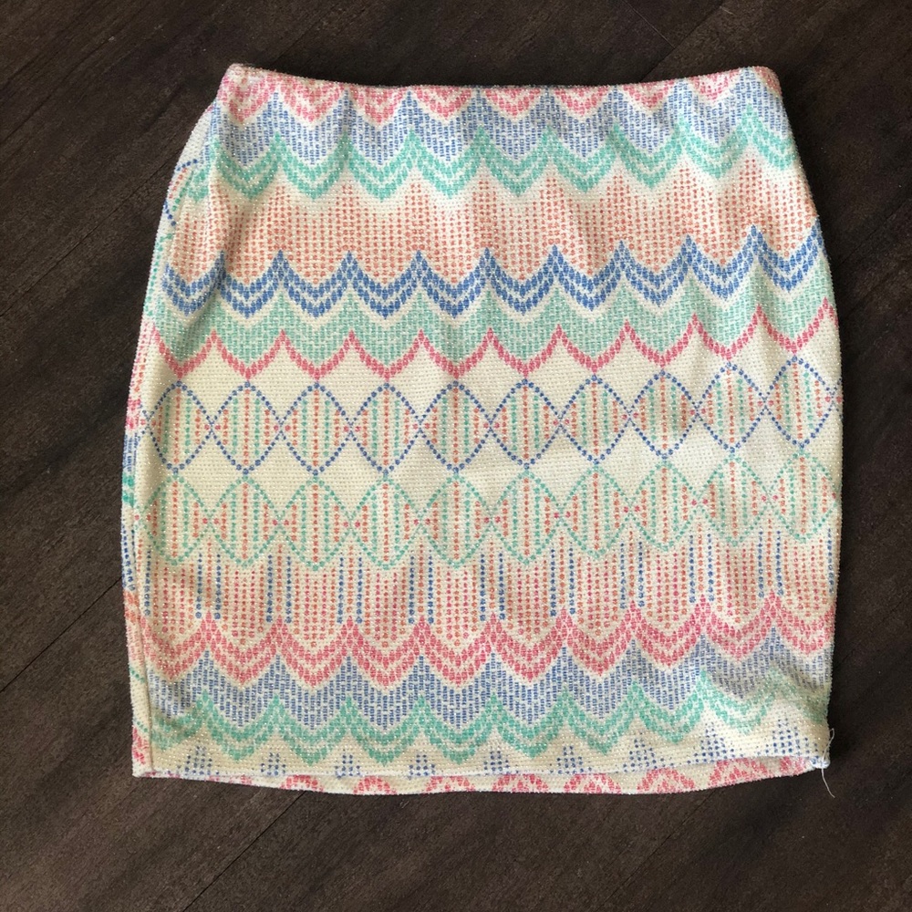 Embroidered mini skirt